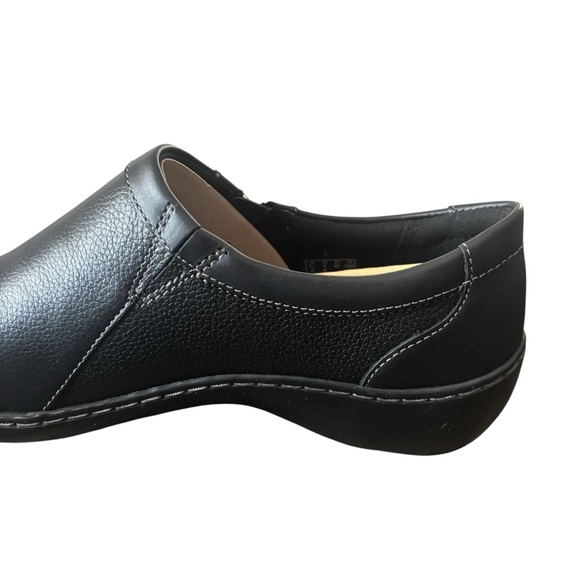 Clarks NEW Women's Cora Giny Loafer 9 - Picture 3 of 10